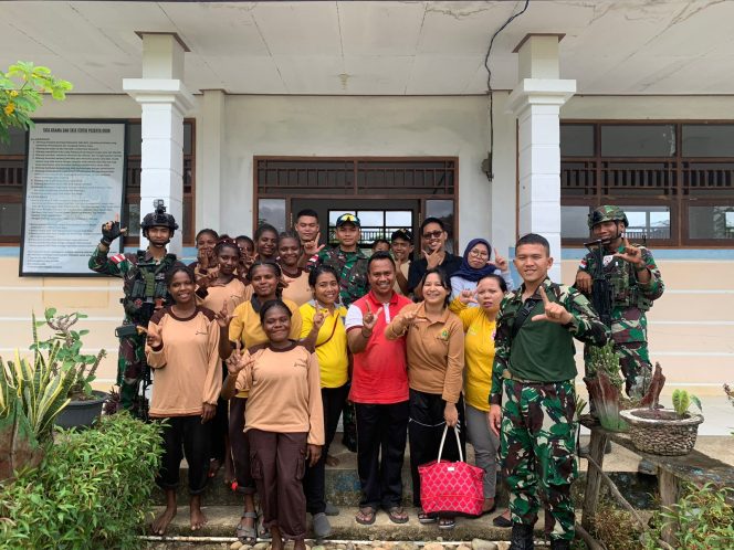 
					Satgas Yonif 642/Kps Berikan Penyuluhan Kesehatan Kepada Anak-Anak Papua