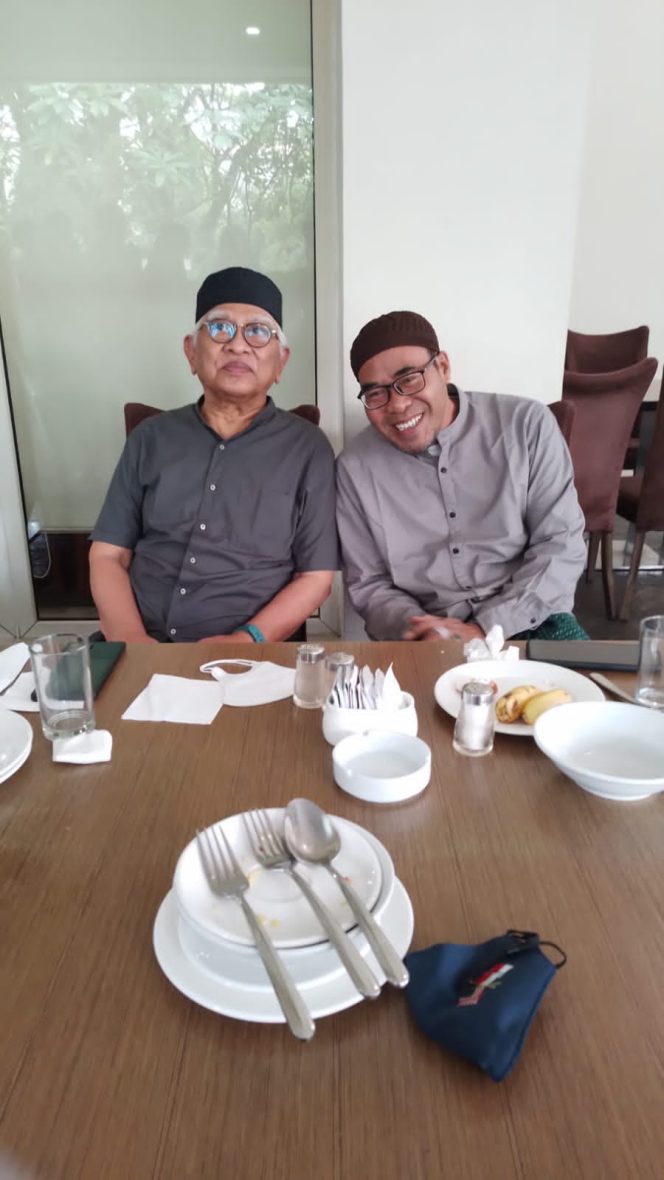 
					Gus Rosikh : Kemasyarakatan & Kemanusiaan Lebih Penting Dipikirkan PBNU Daripada Tambang, Kekuasaan & PKB