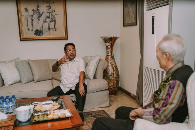 
					Rano Karno Bertemu Anak Sulung Bung Soekarno Putra di Kediaman