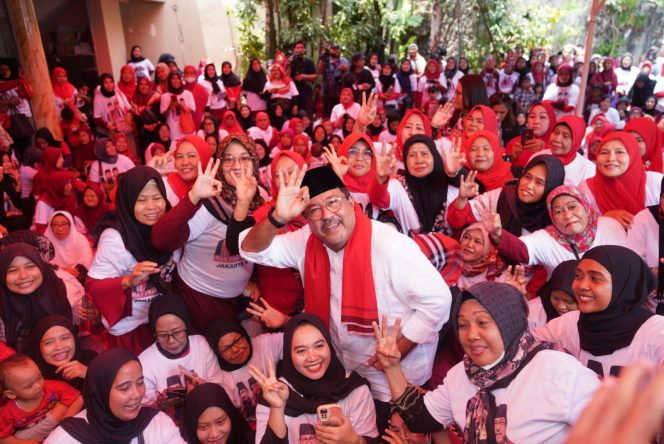 
					Kampanye ke Lenteng Agung, Bang Doel Disambut Ratusan Warga